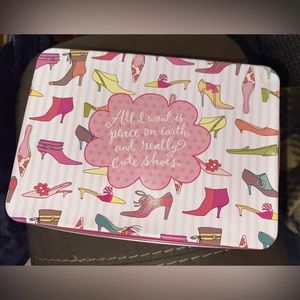 All I want is Peace on Earth and real cute shoes 20 note cards